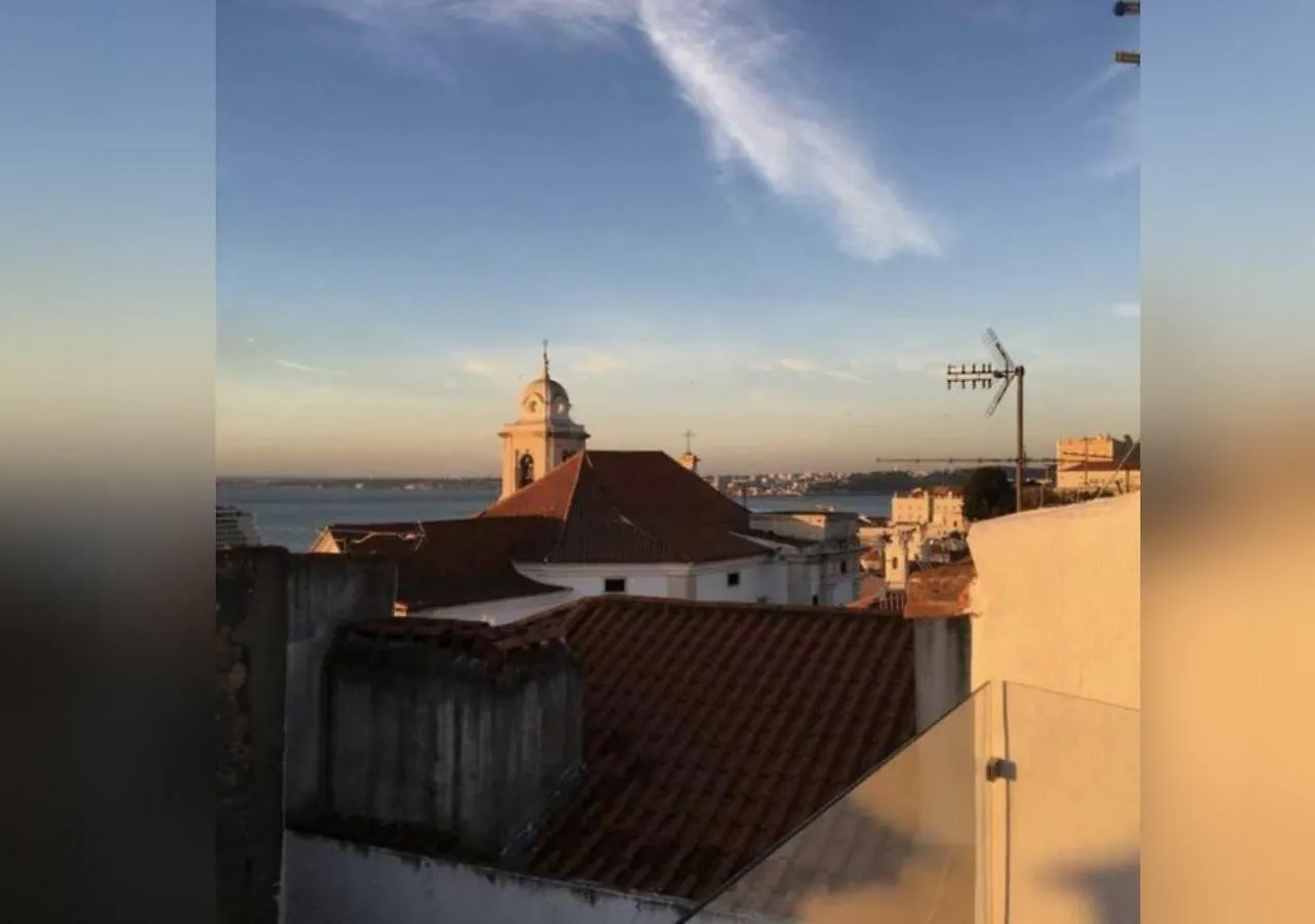 Apartment Cosy Alfama Hideout - With Rooftop Terrace Lisbon