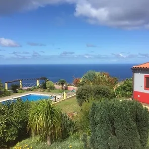 ocean-view-cottage-ponta-do-pargo.madeira-islandshotels.com/