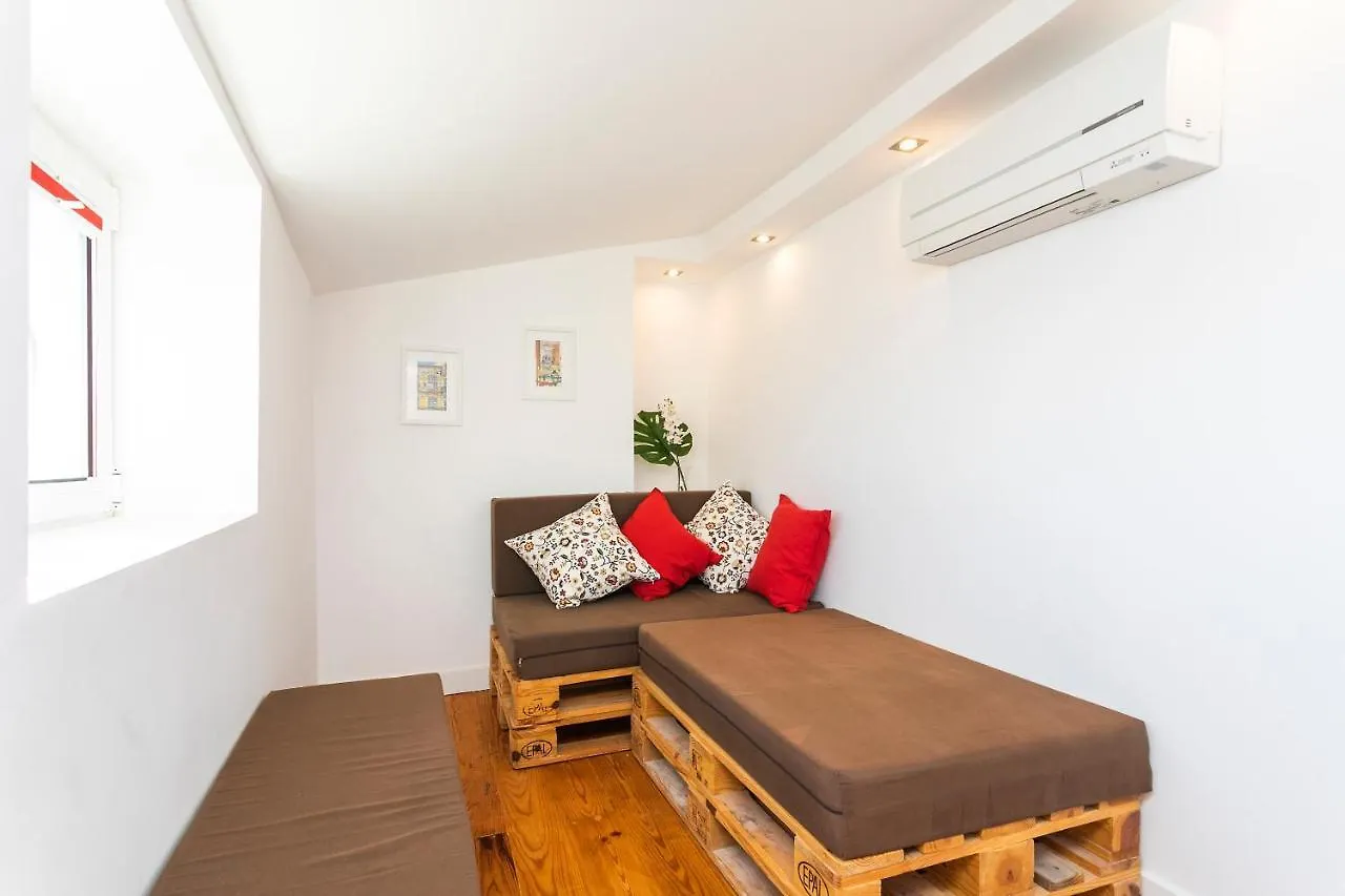 Apartment Cosy Alfama Hideout - With Rooftop Terrace Lisbon