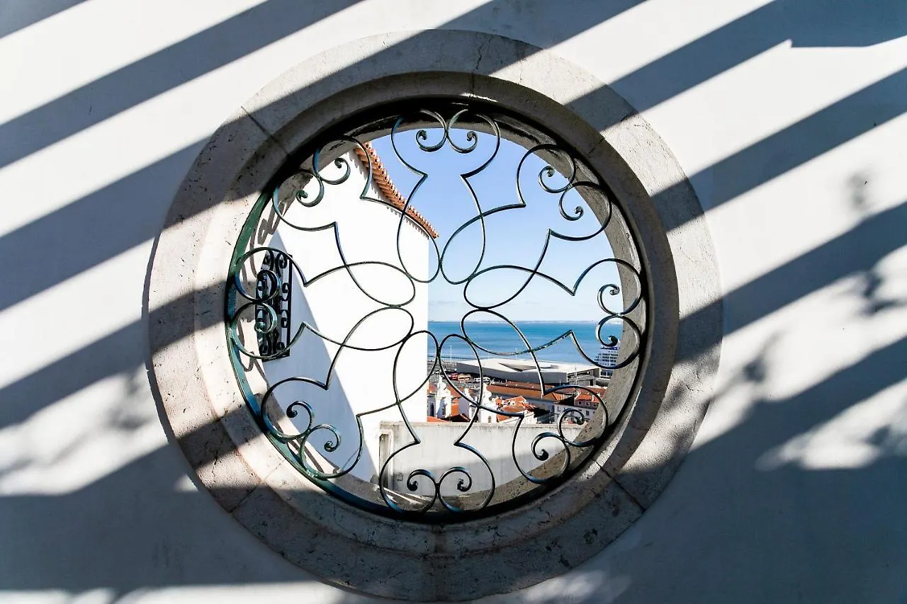 Cosy Alfama Hideout - With Rooftop Terrace Lisbon Portugal